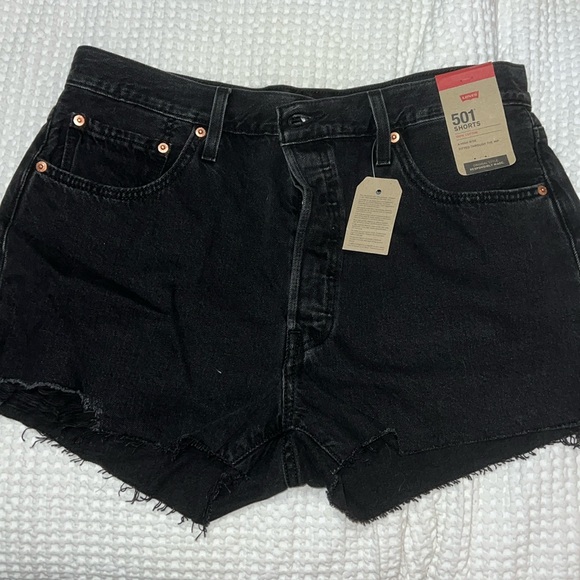 Levi’s Black Jean Shorts Size W33 - Picture 1 of 5